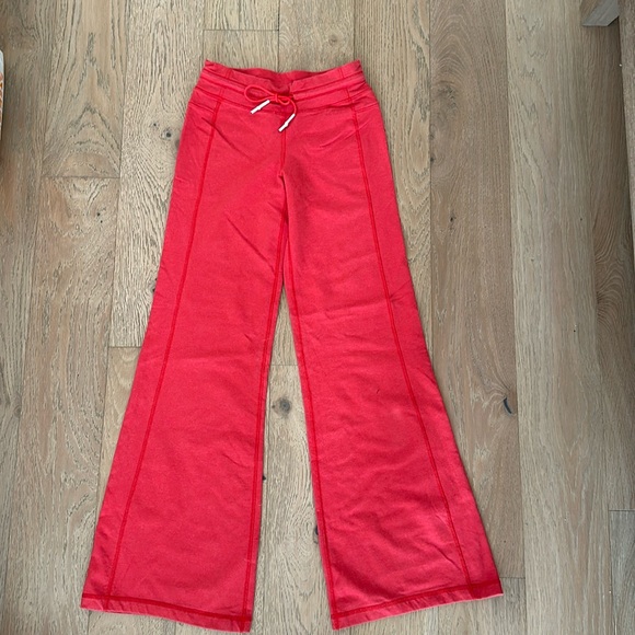 Lululemon leggings Boot Cut - Picture 1 of 4